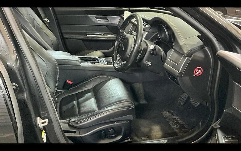 Used Jaguar XF R-Sport 179 HP (131 kW) 2020 Sedan