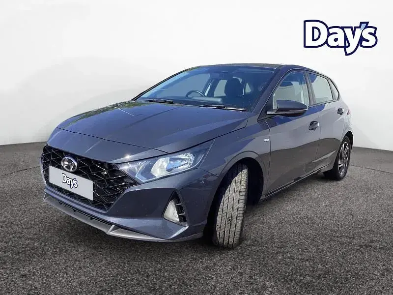 Begagnad Hyundai i20 SE 100 HK (73 kW) 2021 Grå Halvkombi