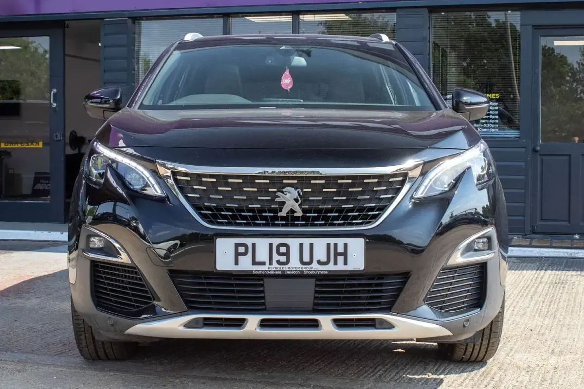 Used Peugeot 3008 GT-line 130 HP (95 kW) 2019 Black SUV