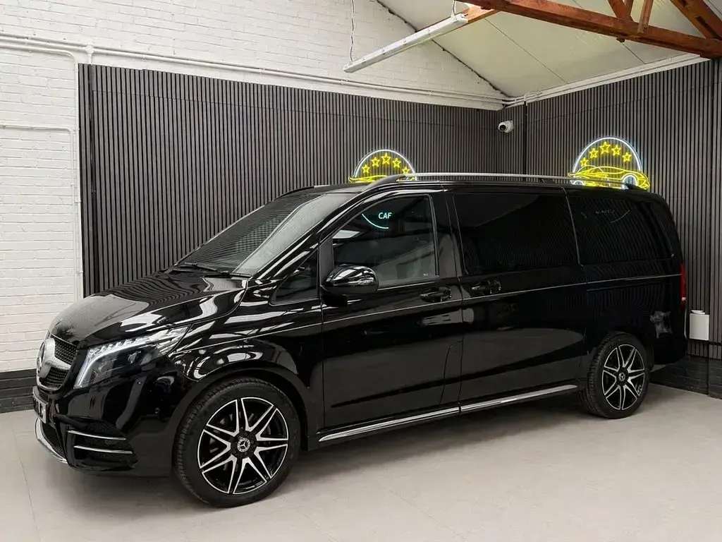 Used Mercedes V300 AMG line 237 HP (174 kW) 2023 Black MPV