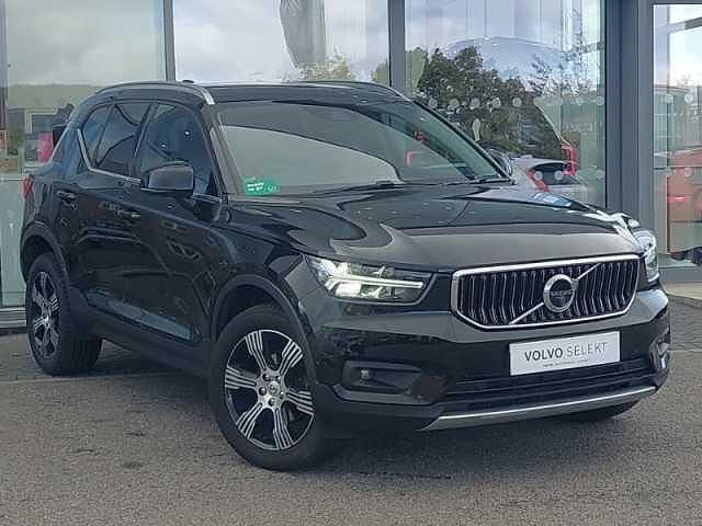 Black Used 2019 Volvo XC40 Inscription SUV | £20,998 (A bit pricey) - Image 1/4