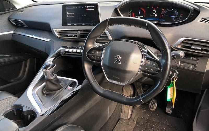 Used Peugeot 5008 Allure 131 HP (96 kW) 2020 SUV