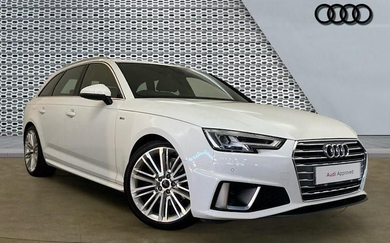 Begagnad Audi A4 S-Line 150 HK (110 kW) 2019 Vit Kombi