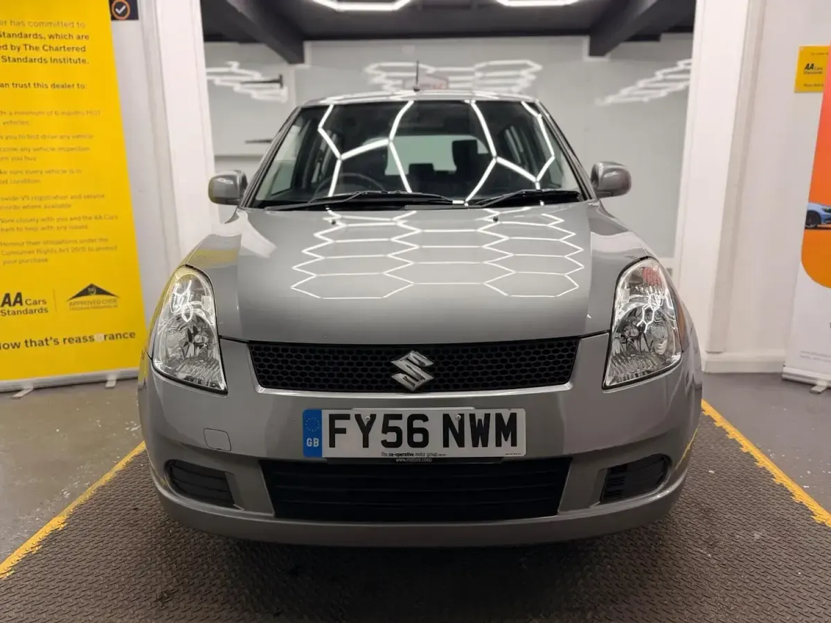 Used Suzuki Swift GL 92 HP (67 kW) 2006 Grey Hatchback