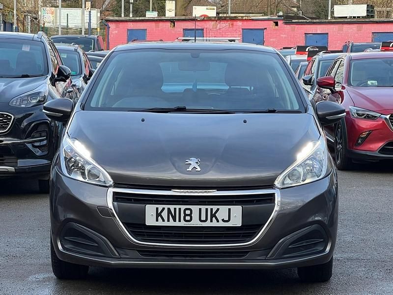Used Peugeot 208 Active 82 HP (60 kW) 2018 Grey Hatchback