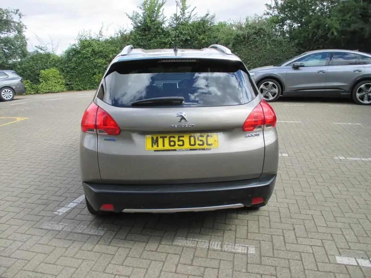Used Peugeot 2008 Allure 100 HP (73 kW) 2015 Grey SUV