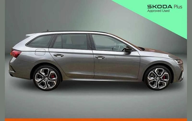 Used Skoda Octavia vRS 241 HP (177 kW) 2023 Grey Estate