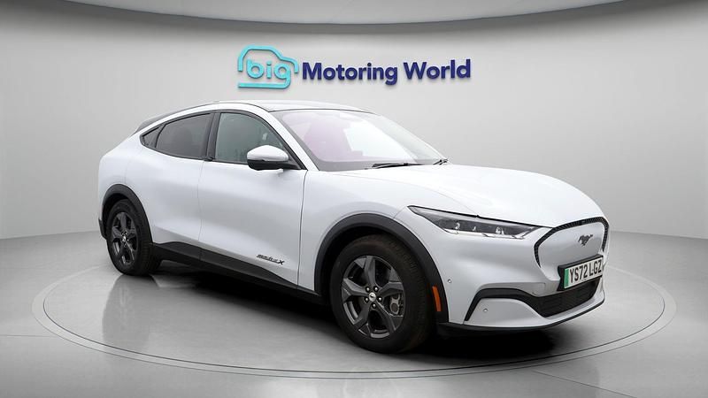 Used Ford Mustang Mach-E Extended Range 213 kW (290 HP) 2022 White SUV