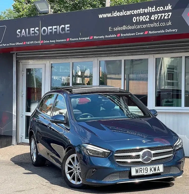 Used Mercedes B180 Premium Plus 116 HP (85 kW) 2019 Blue Hatchback