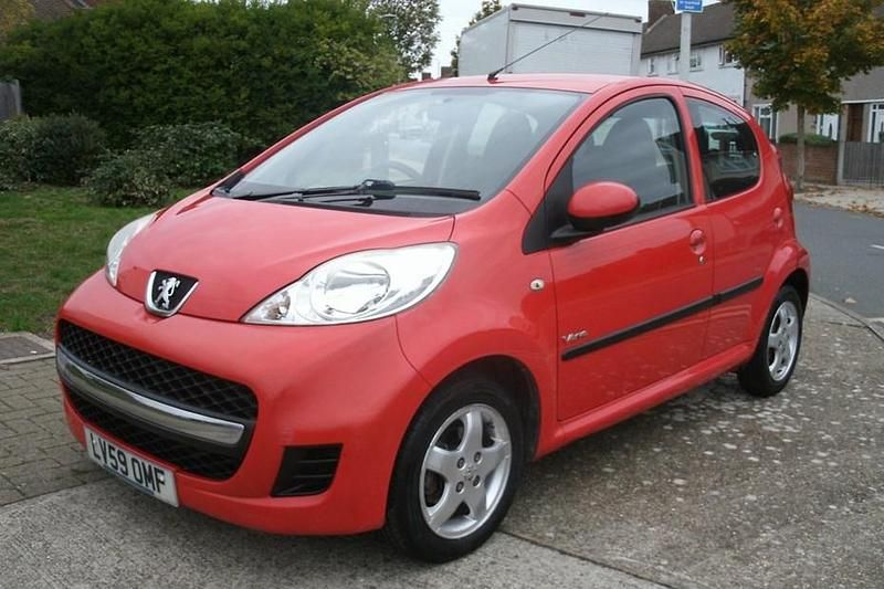 Red Used 2009 Peugeot 107 Hatchback | £1,395 (Good price) - Image 1/1