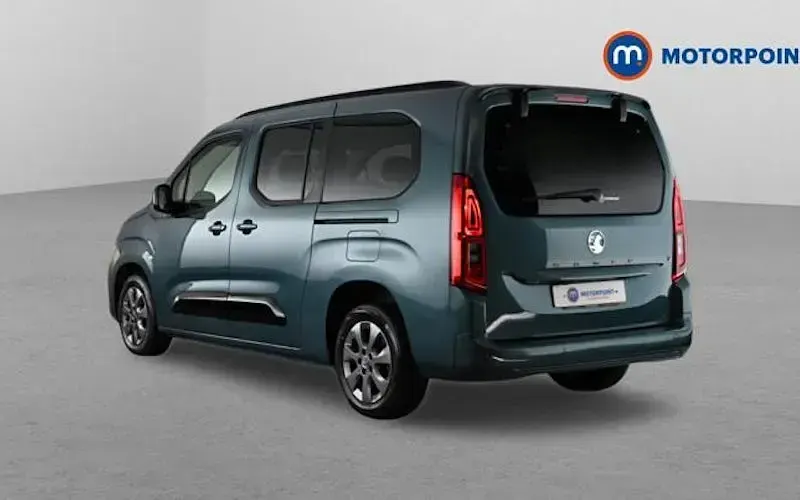 Used Vauxhall Combo Ultimate 100 kW (136 HP) 2026 MPV