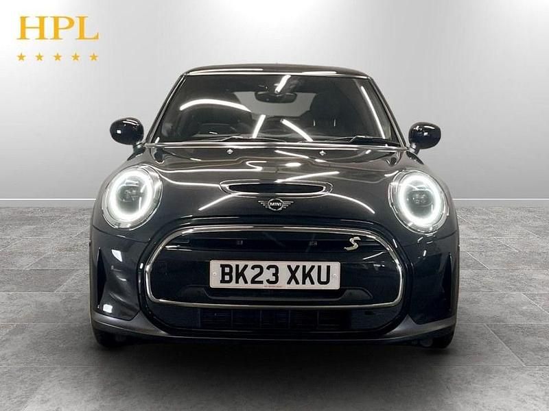 Used Mini Cooper SE Hatch 135 kW (184 HP) 2023 Black Hatchback