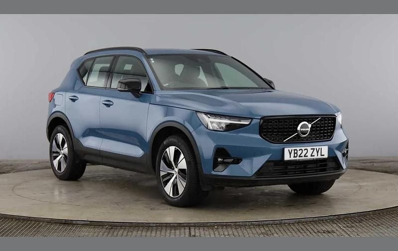 Fjord blue Used 2022 Volvo XC40 Plus SUV | £22,750 (Good price) - Image 1/4