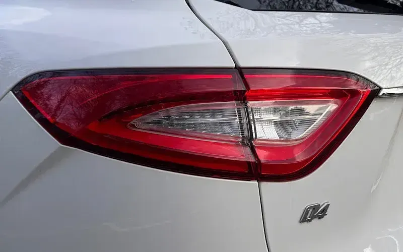 Used Maserati Levante 350 HP (257 kW) 2019 White SUV