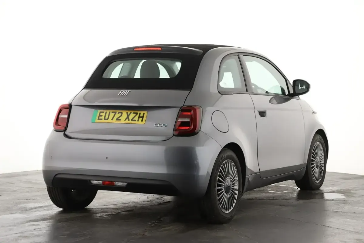 Gebraucht Fiat 500e Icon 86 kW (118 PS) 2022 Grau Cabrio