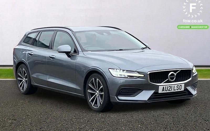 Begagnad Volvo V60 Momentum 163 HK (119 kW) 2021 Kombi