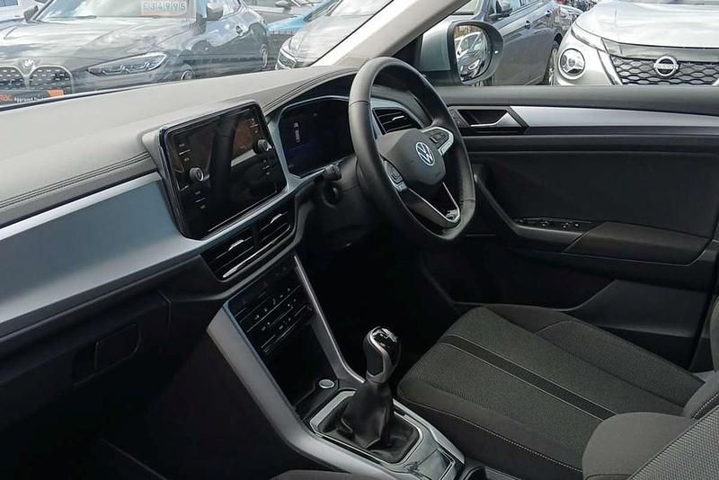 Used VW T-Roc Match 150 HP (110 kW) 2025 Silver SUV