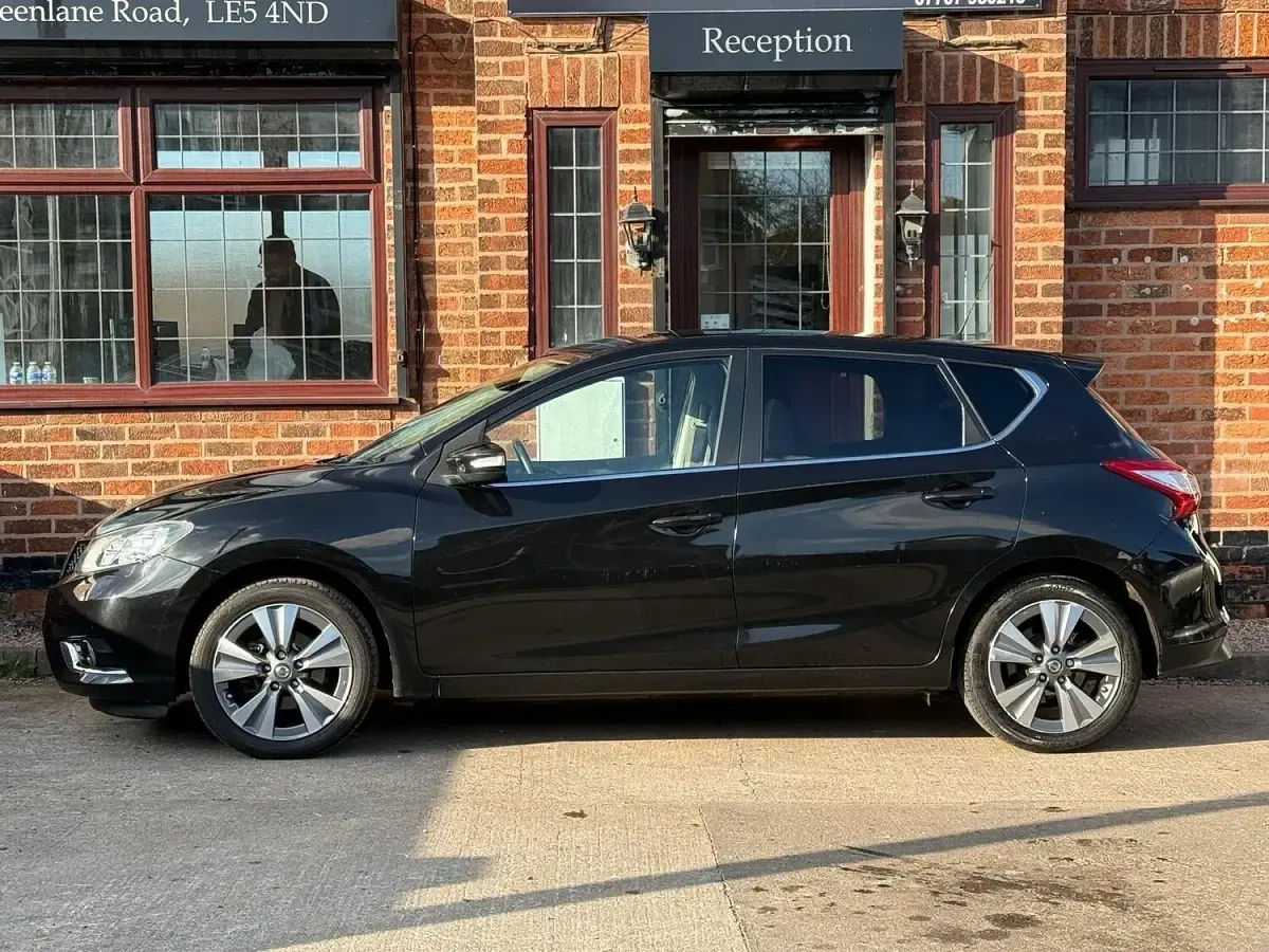Used Nissan Pulsar N-TEC 115 HP (84 kW) 2014 Black Hatchback