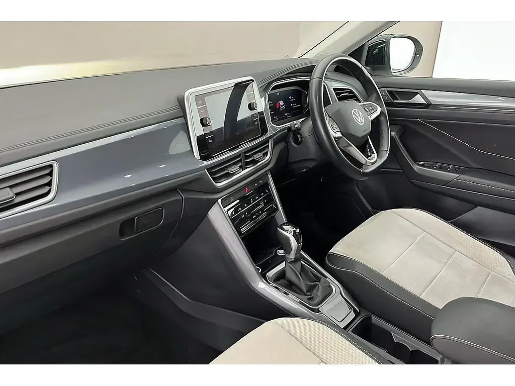 Used VW T-Roc 150 HP (110 kW) 2023 SUV