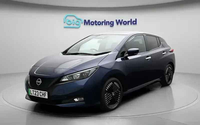 Used Nissan Leaf N-Connecta 110 kW (150 HP) 2025 Hatchback