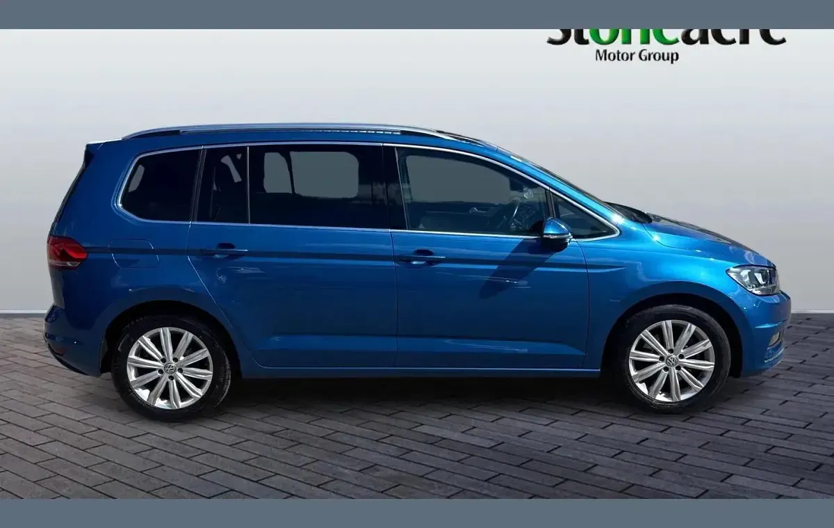 Used VW Touran SEL 150 HP (110 kW) 2018 Blue MPV