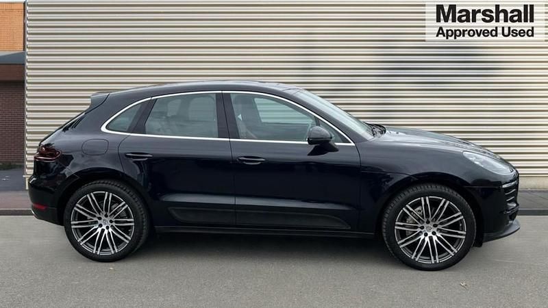 Usado Porsche Macan 340 HP (250 kW) 2017 Preto SUV