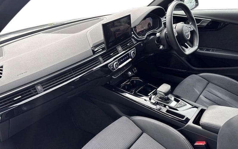 Used Audi A4 Black Edition 204 HP (150 kW) 2025 Estate