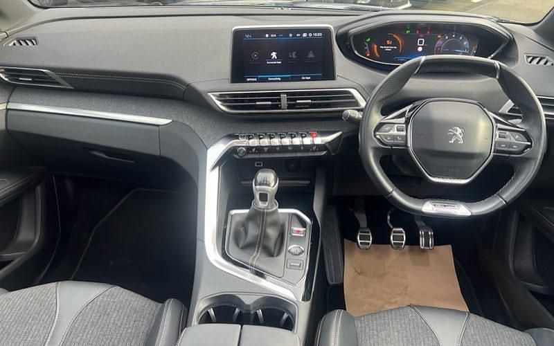 Used Peugeot 5008 Premium 131 HP (96 kW) 2020 SUV