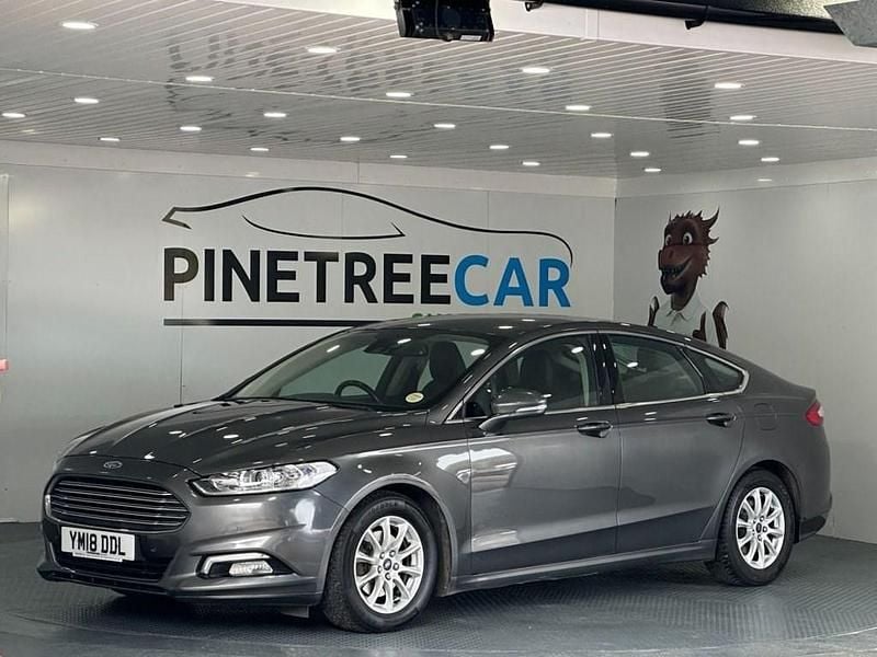 Used Ford Mondeo Titanium 120 HP (88 kW) 2018 Grey Hatchback