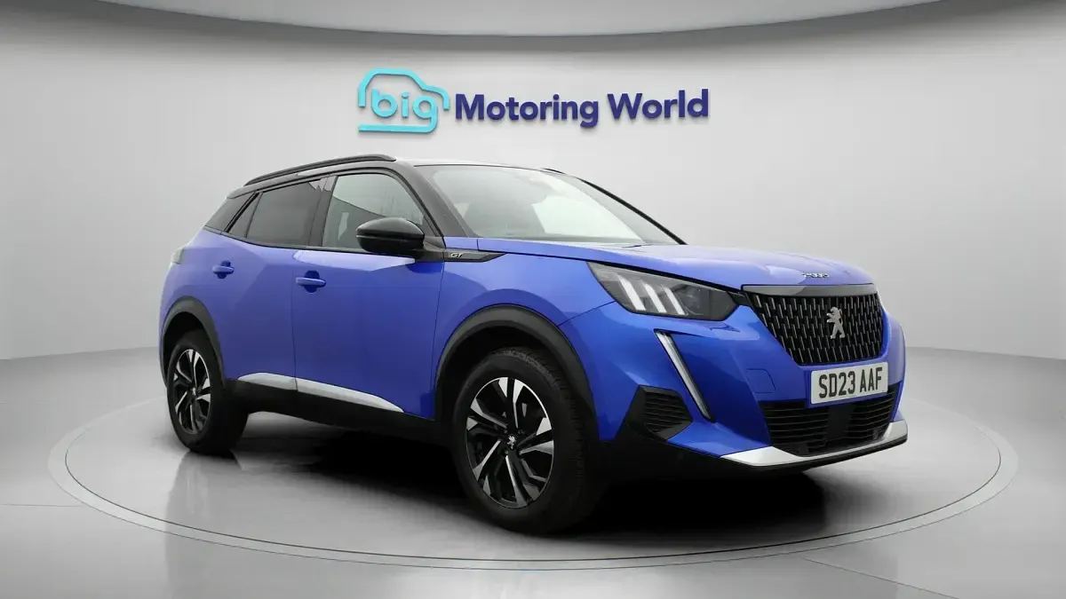 Second-hand Peugeot 2008 GT 131 CP (96 kW) 2023 SUV