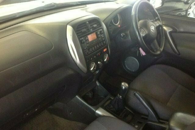 Used Toyota RAV4 147 HP (108 kW) 2003 SUV