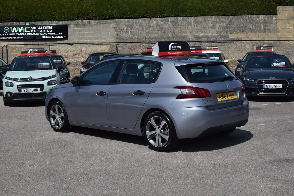 Used Peugeot 308 Access 110 HP (80 kW) 2017 Grey Hatchback