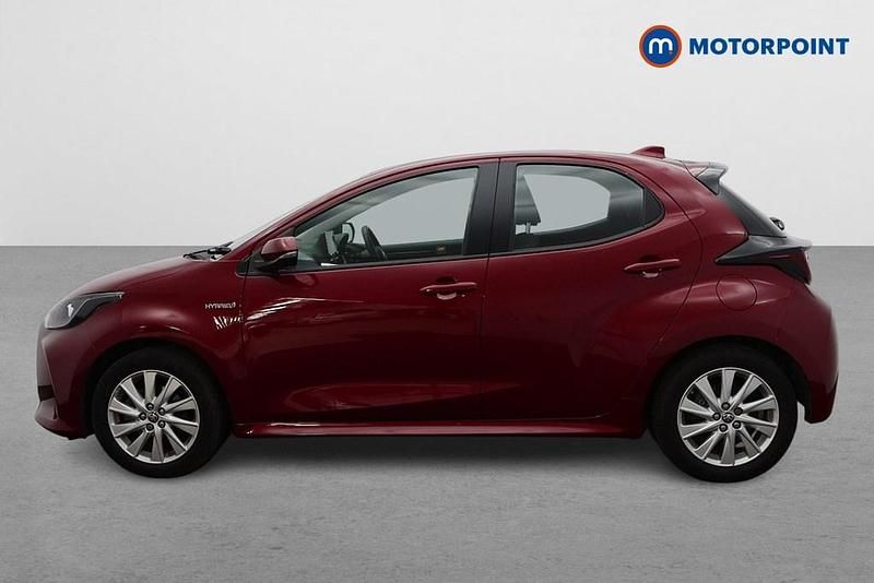 Used Toyota Yaris Hybrid 2021 Red Hatchback
