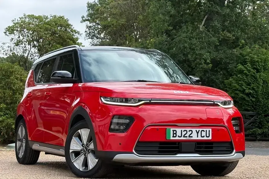Used Kia Soul EV 150 kW (204 HP) 2022 Inferno red SUV