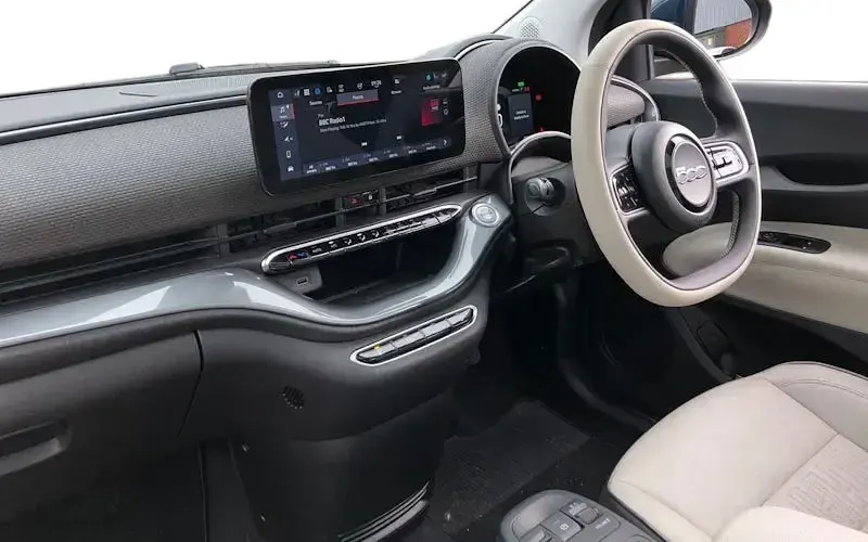 Usado Fiat 500e 86 kW (118 HP) 2026 Citadino