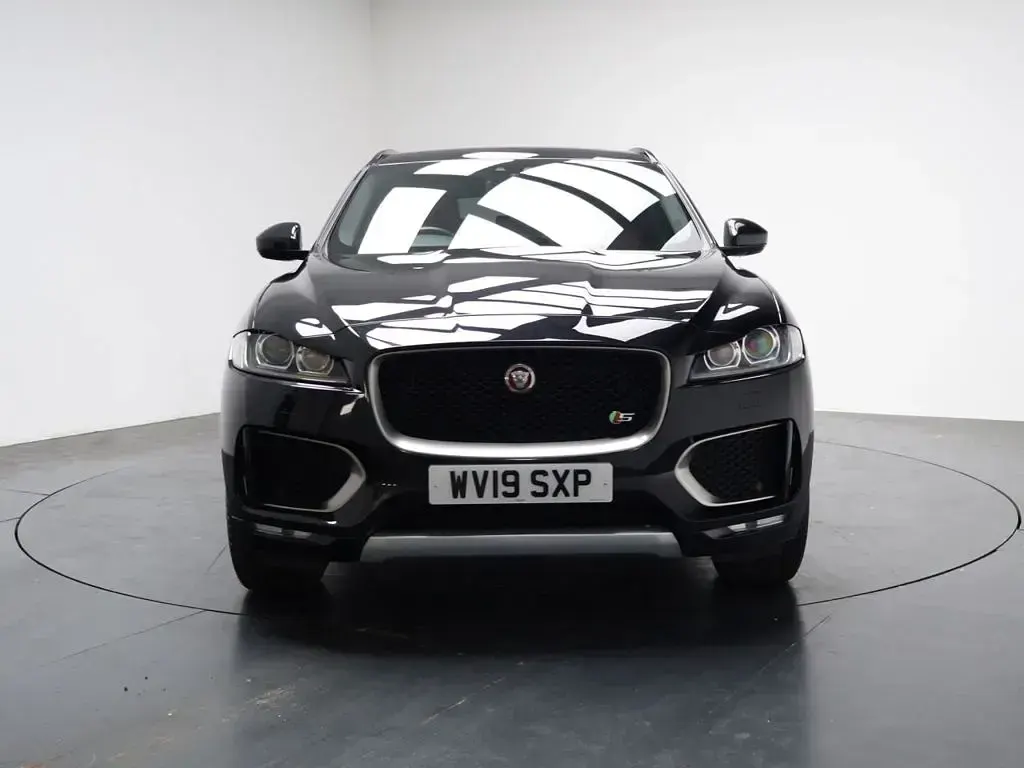 Used Jaguar F-Pace S 300 HP (220 kW) 2019 Black SUV