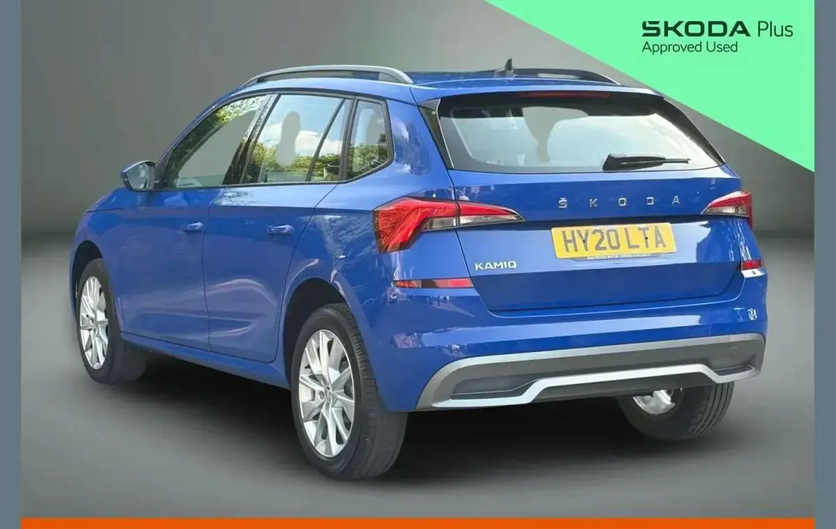 Used Skoda Kamiq SE 113 HP (83 kW) 2020 Energy blue SUV