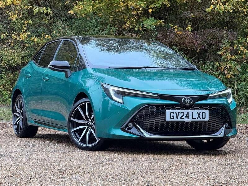 Super green bitone Used 2024 Toyota Corolla Sport Hatchback | £24,700 (Fair price) - Image 1/4