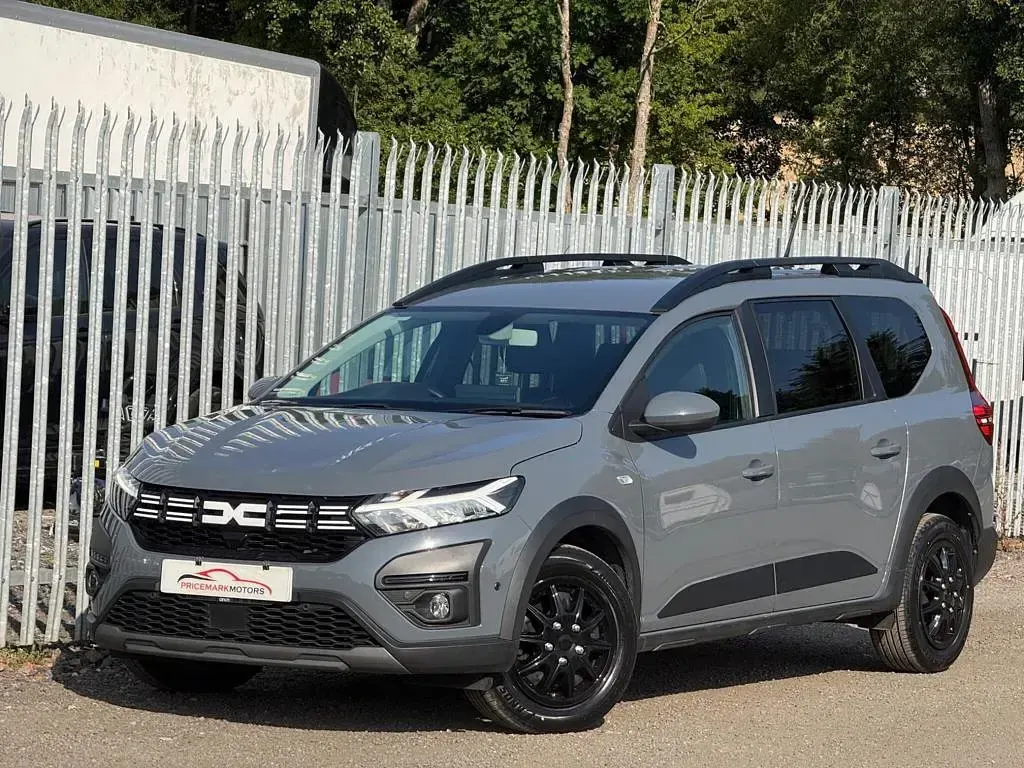 Used Dacia Jogger Expression 109 HP (80 kW) 2023 Grey MPV