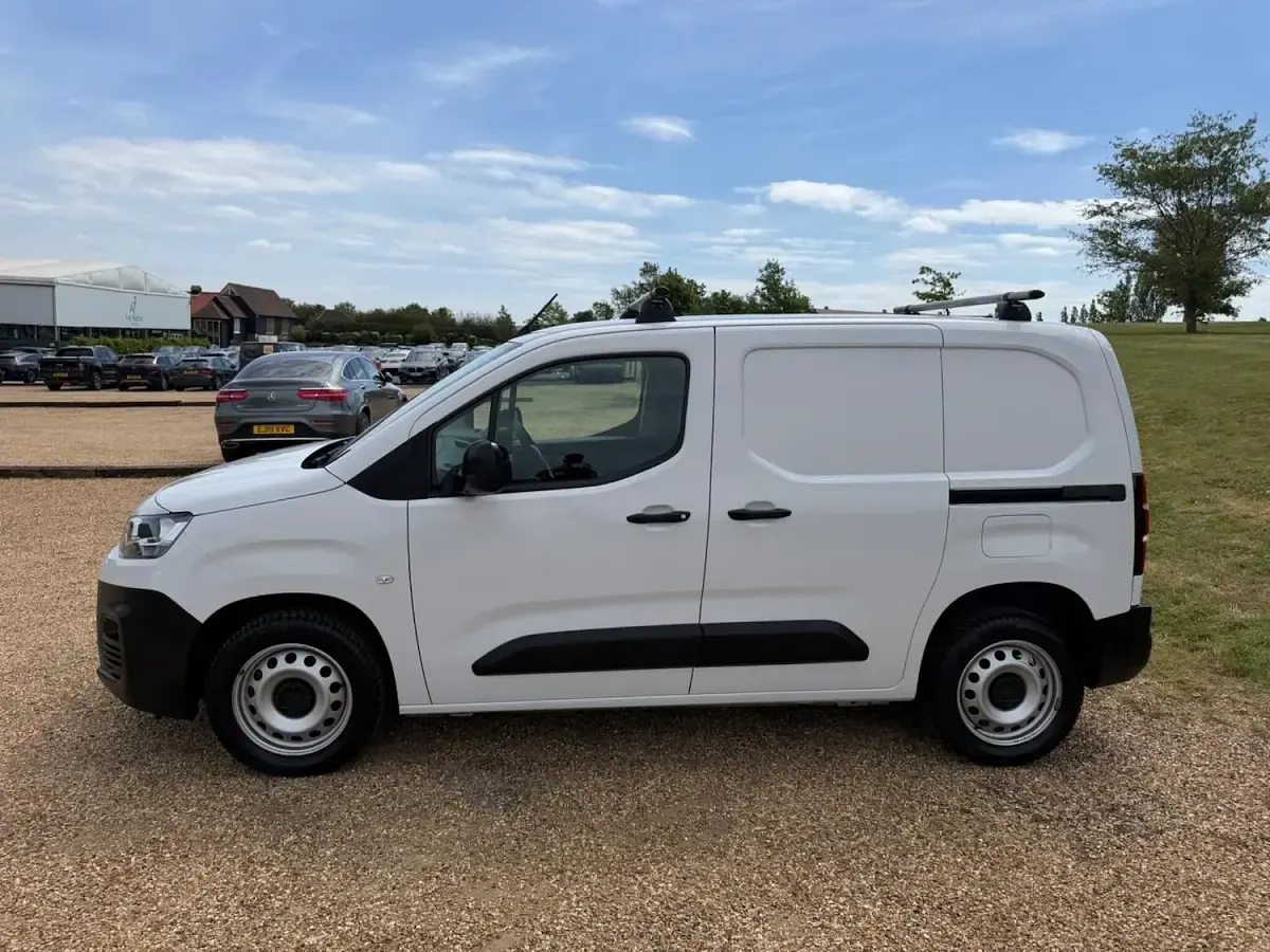 Used Citroën e-Berlingo PureTech 2024 White