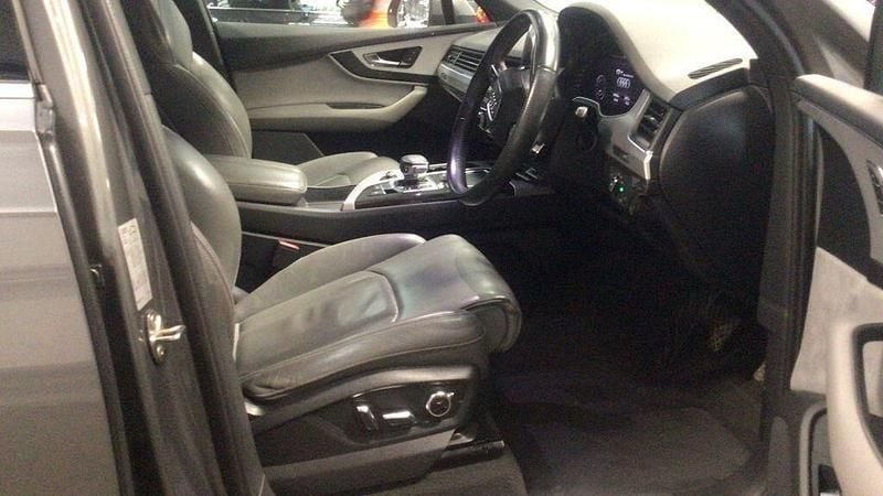 Used Audi Q7 S-Line 272 HP (200 kW) 2015 Grey SUV