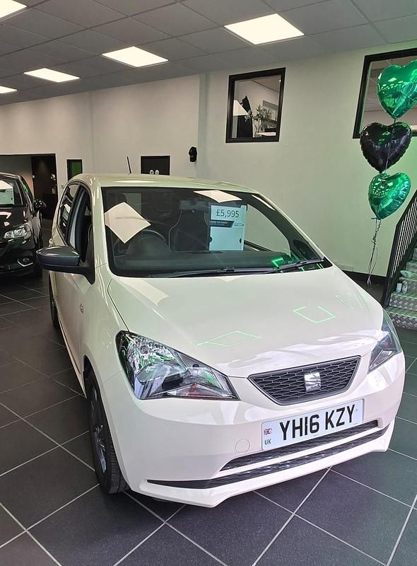 Used Seat Mii 75 HP (55 kW) 2016 Beige Hatchback