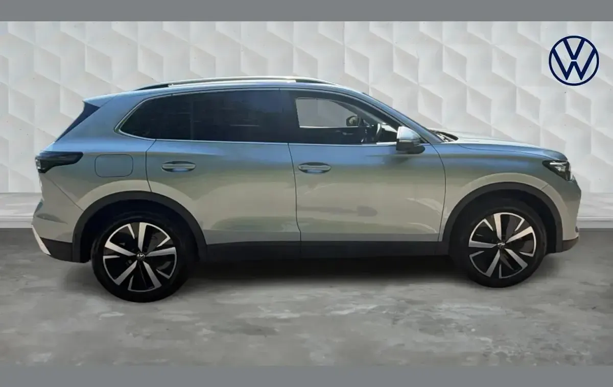 Used VW Tiguan Elegance 147 HP (108 kW) 2026 Silver SUV