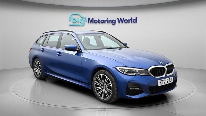 Used BMW 330e M Sport 292 HP (214 kW) 2021 Blue Estate