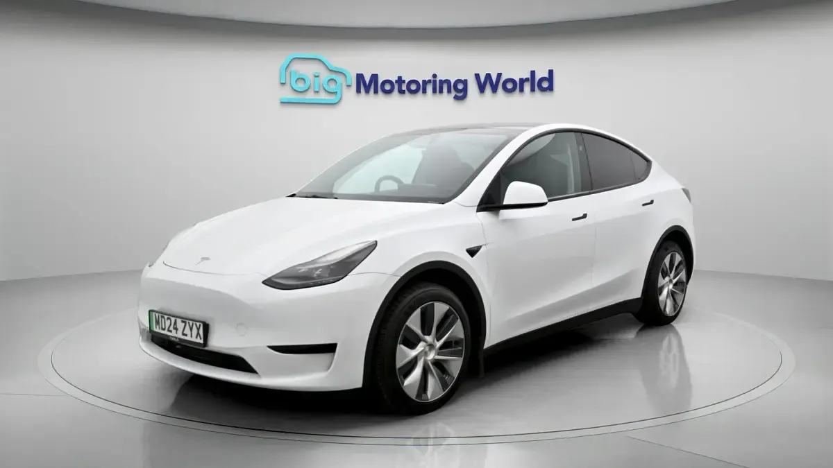 Used Tesla Model Y RWD 254 kW (346 HP) 2024 White SUV