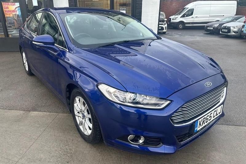 Used Ford Mondeo Titanium 150 HP (110 kW) 2015 Blue Hatchback