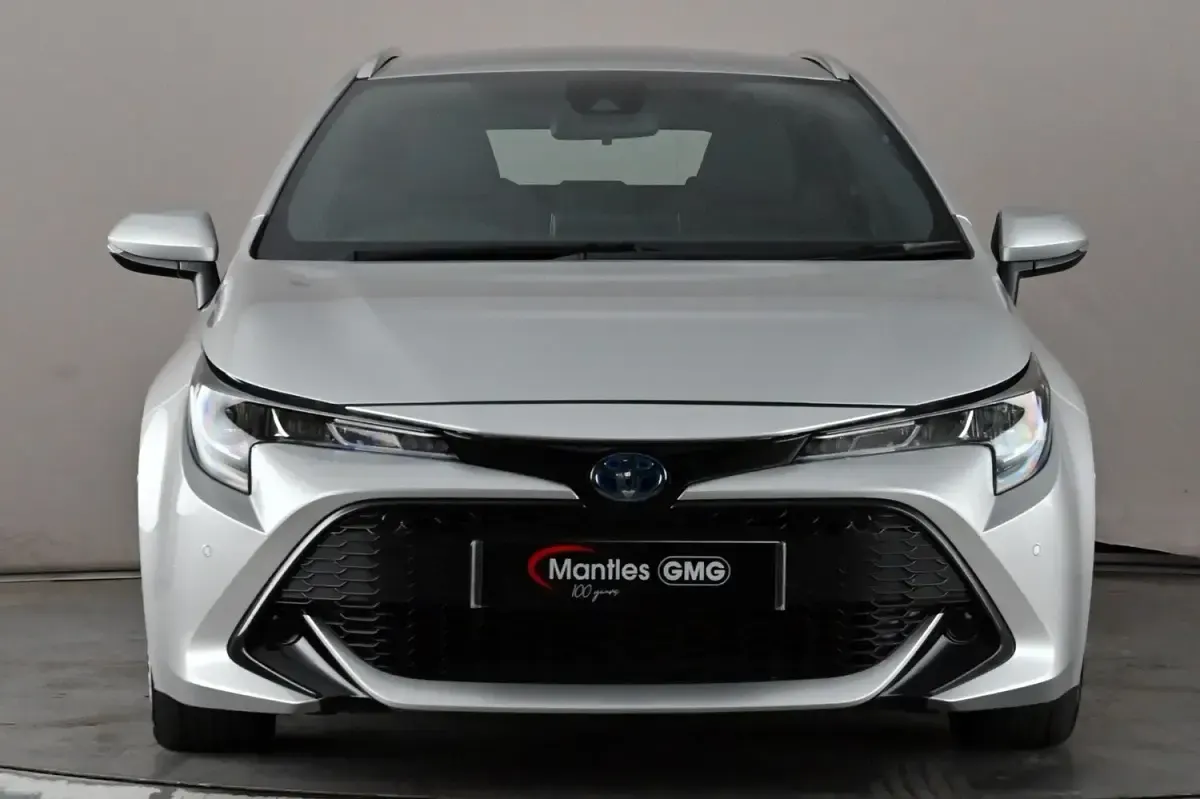 Used Toyota Corolla 122 HP (89 kW) 2020 Silver Estate