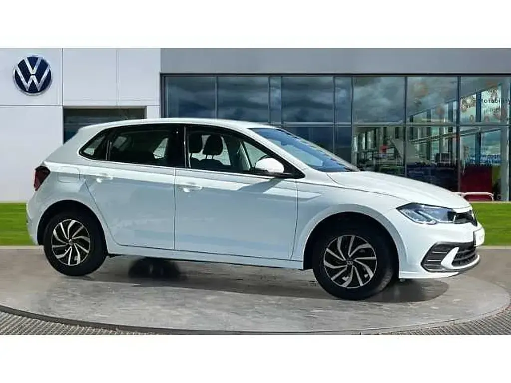 New VW Polo Life 95 HP (69 kW) 2026 White Hatchback