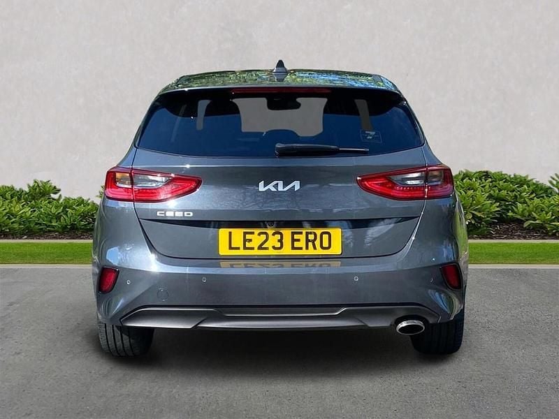 Used Kia Ceed 158 HP (116 kW) 2023 Brown Hatchback