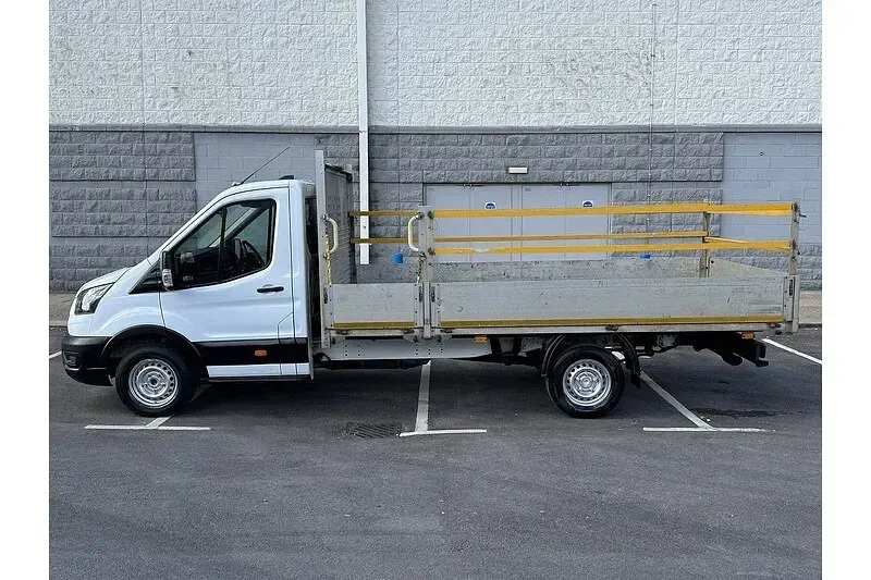 Used Ford Transit 130 HP (95 kW) 2022 White Van